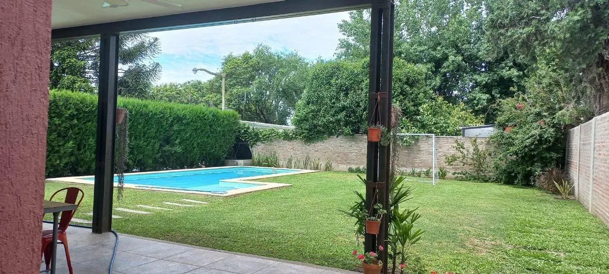 CASA EN VENTA 2 DORMITORIOS - PUEBLO ESTHER 4