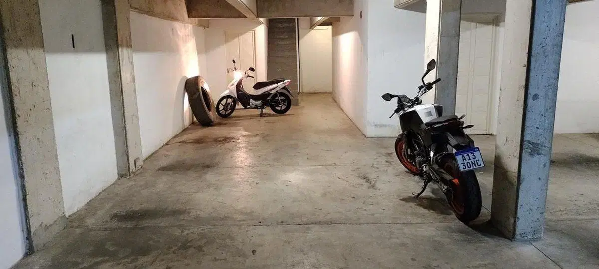 COCHERA DOBLE A LA VENTA EN PLENO CENTRO 3