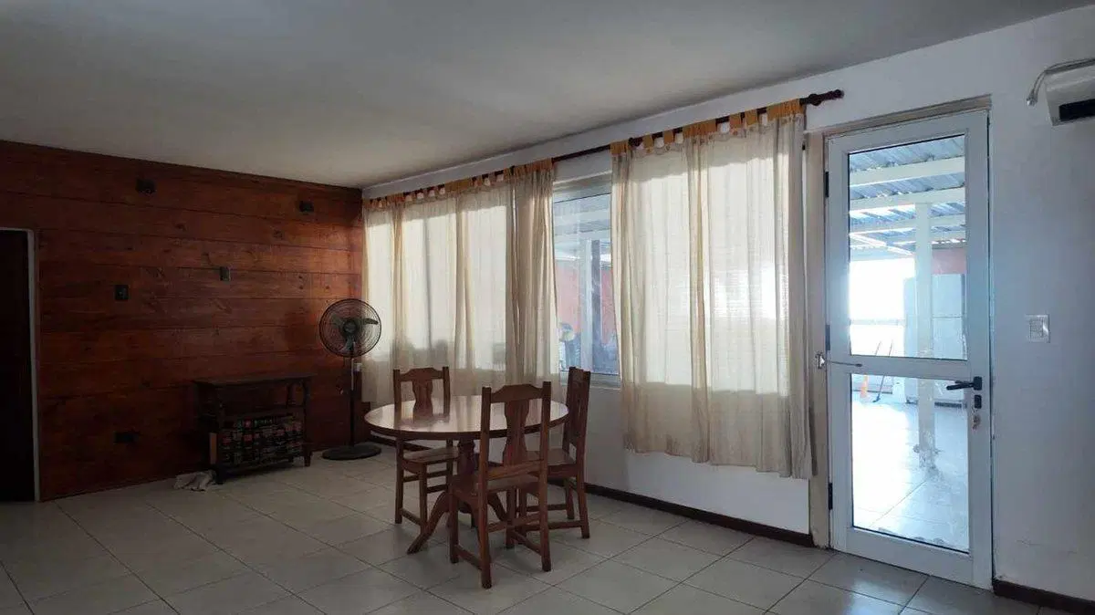 SE VENDE CASA 3 DORMITORIOS LOTE 900M2 (ARBILLA 2) 4