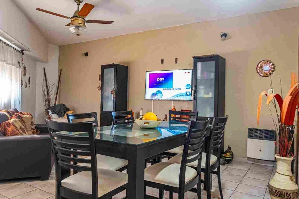 CASA 3 DORMITORIOS VENTA C/COCHERA 5