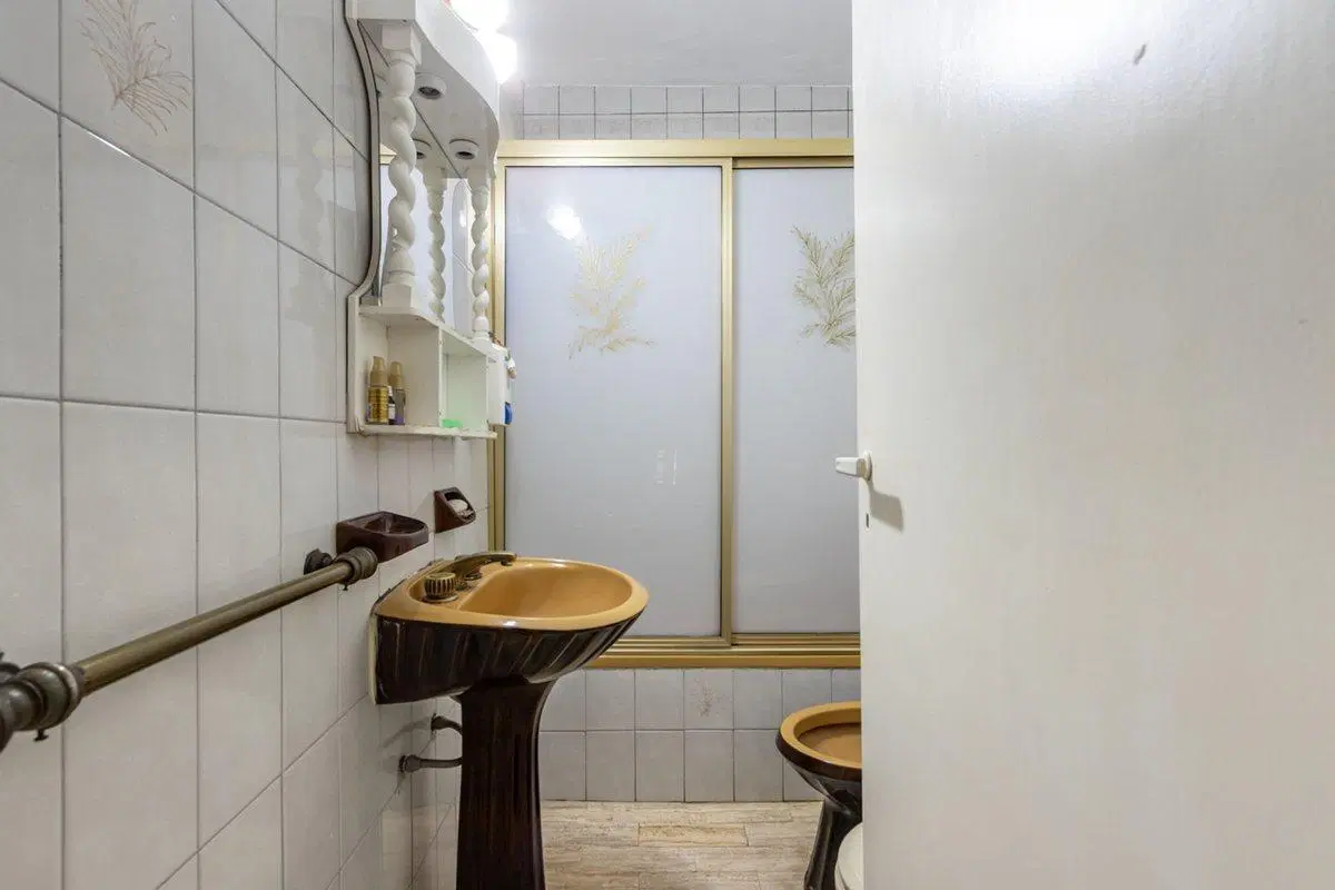 CASA DE DOS DORMITORIOS EN BARRIO URQUIZA 3