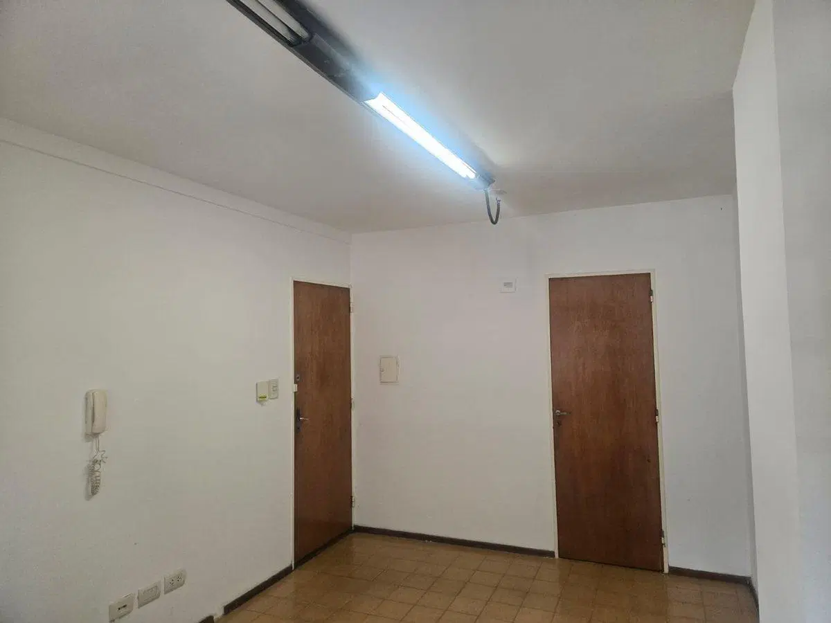 MONOAMBIENTE APTO PROFESIONAL O COMERCIO 2
