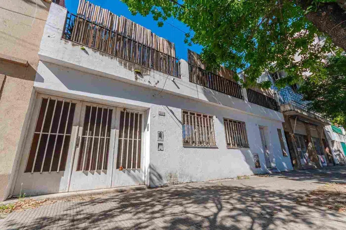 VENTA - CASA 3 DORMITORIOS - ECHESORTU 2