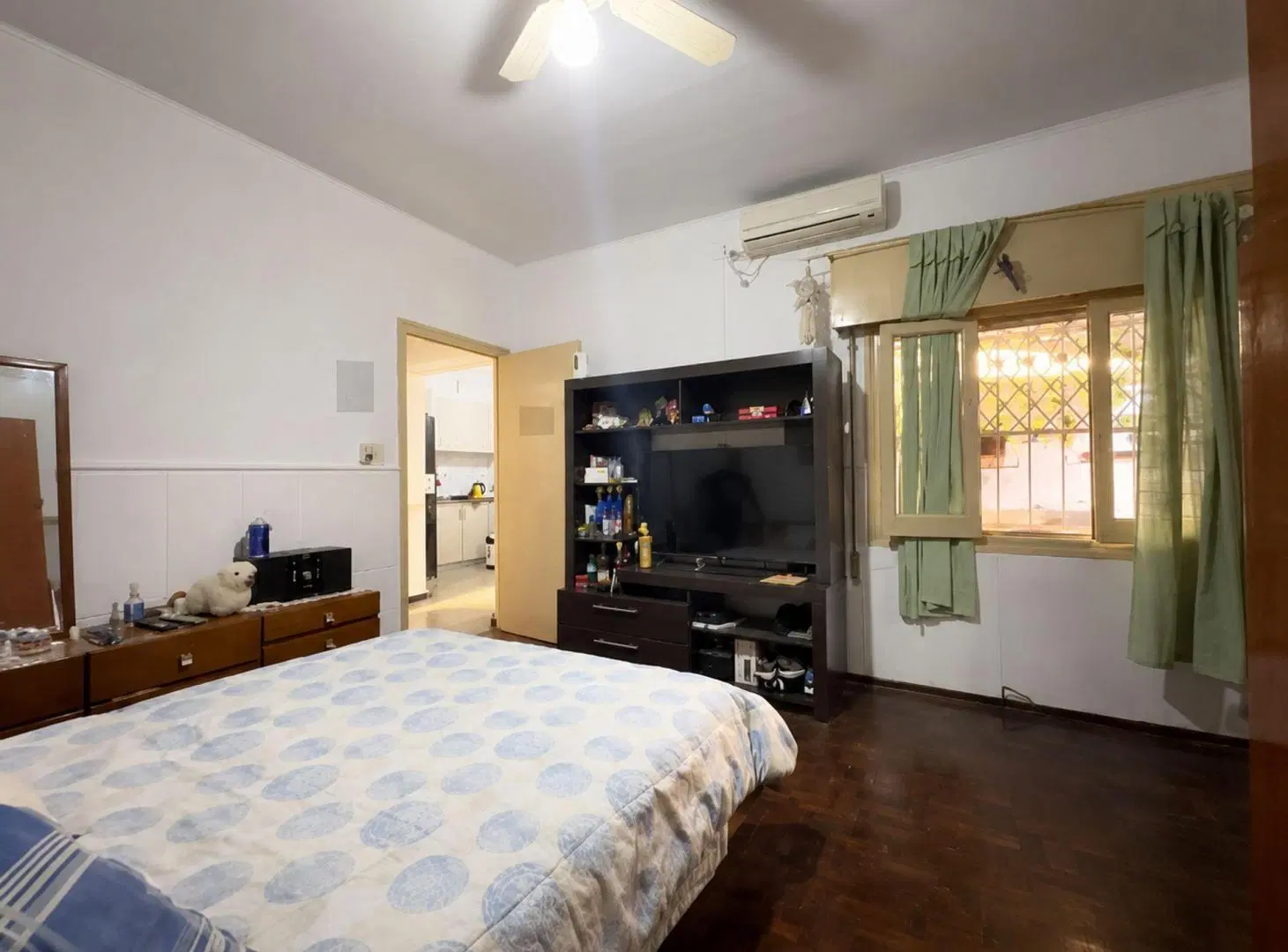 VENTA DE CASA Y DEPTO DE 2 DORMITORIOS EN BELGRANO 4