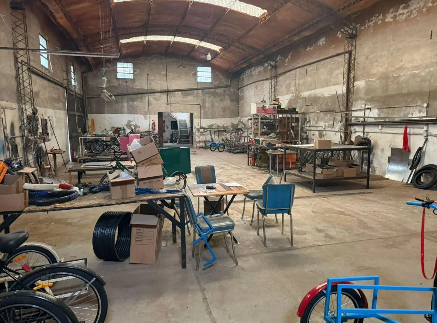 PROPIEDAD COMERCIAL MULTIUSO, OFICINA+GALPON 5