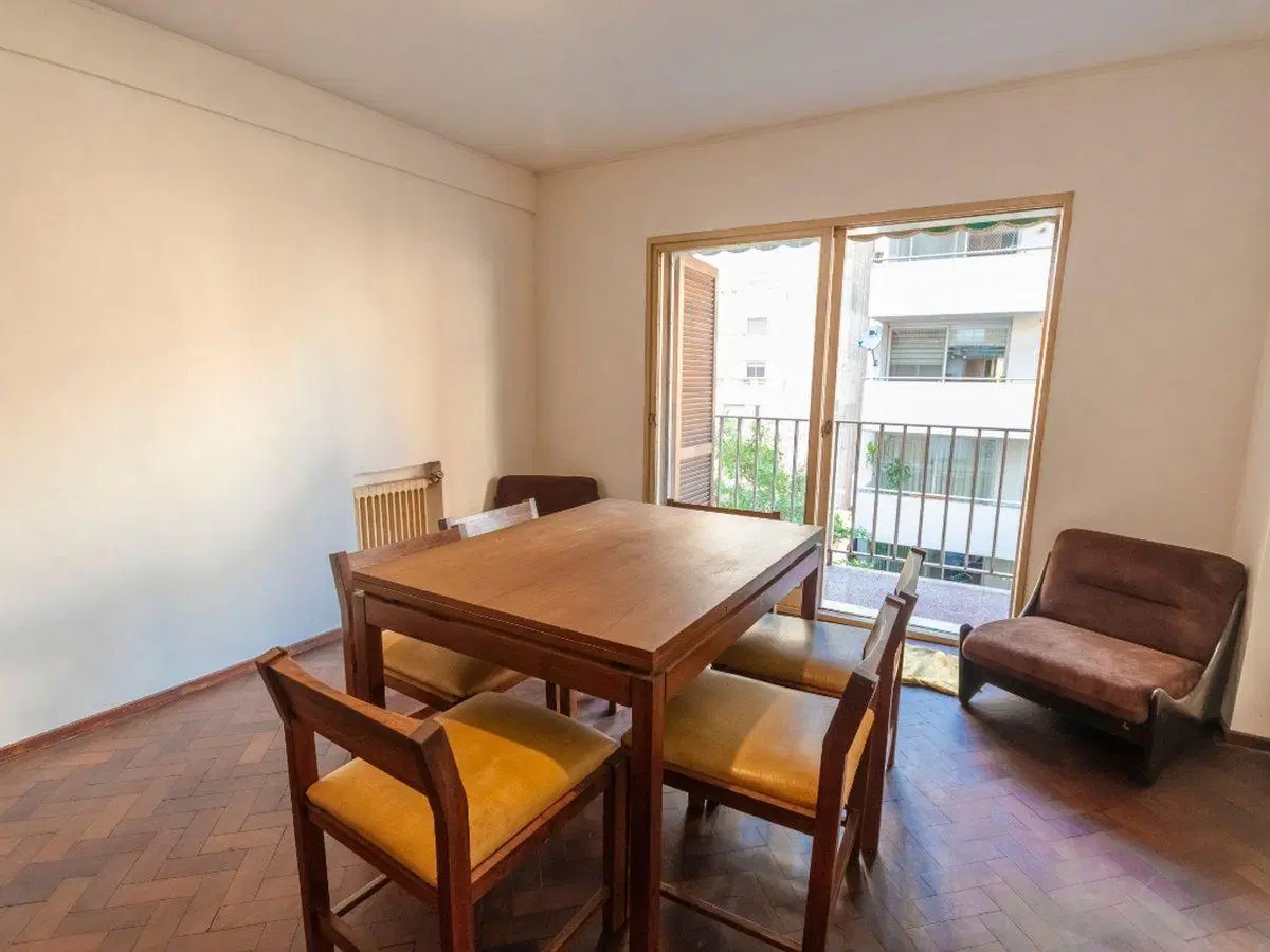Piso 3 dorm. c/cochera y balcón 5