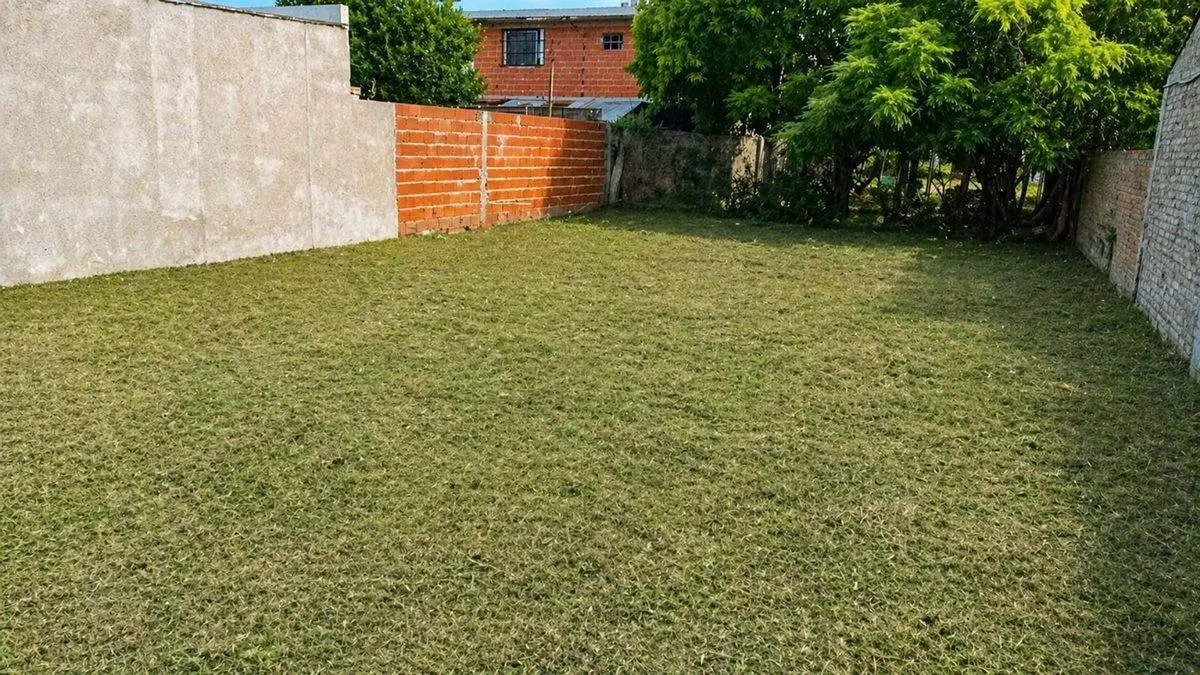 Terreno  222 m ten Barrio El Gráfico –Fisherton 3
