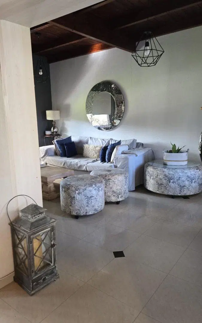 VENTA CASA EN MORRO DE FUNES.  PERMUTA. 4