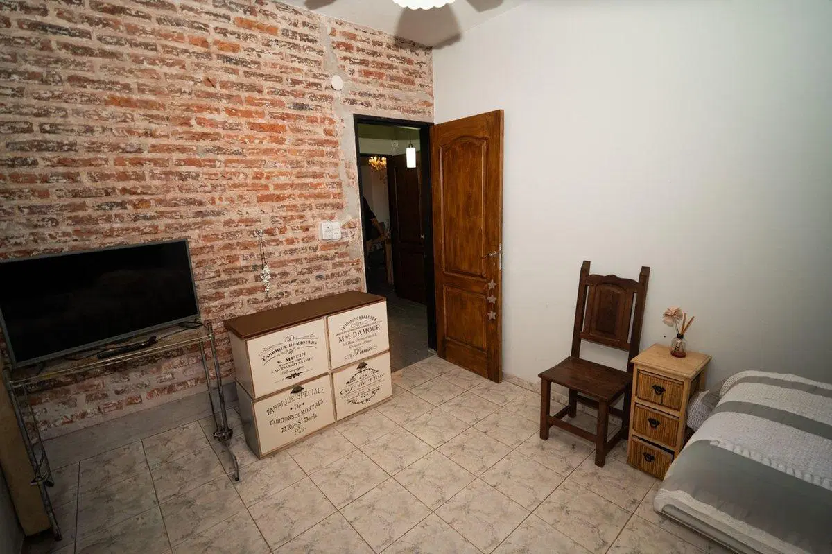 Casa Quinta 1.980mt2 con pileta y dos viviendas 2