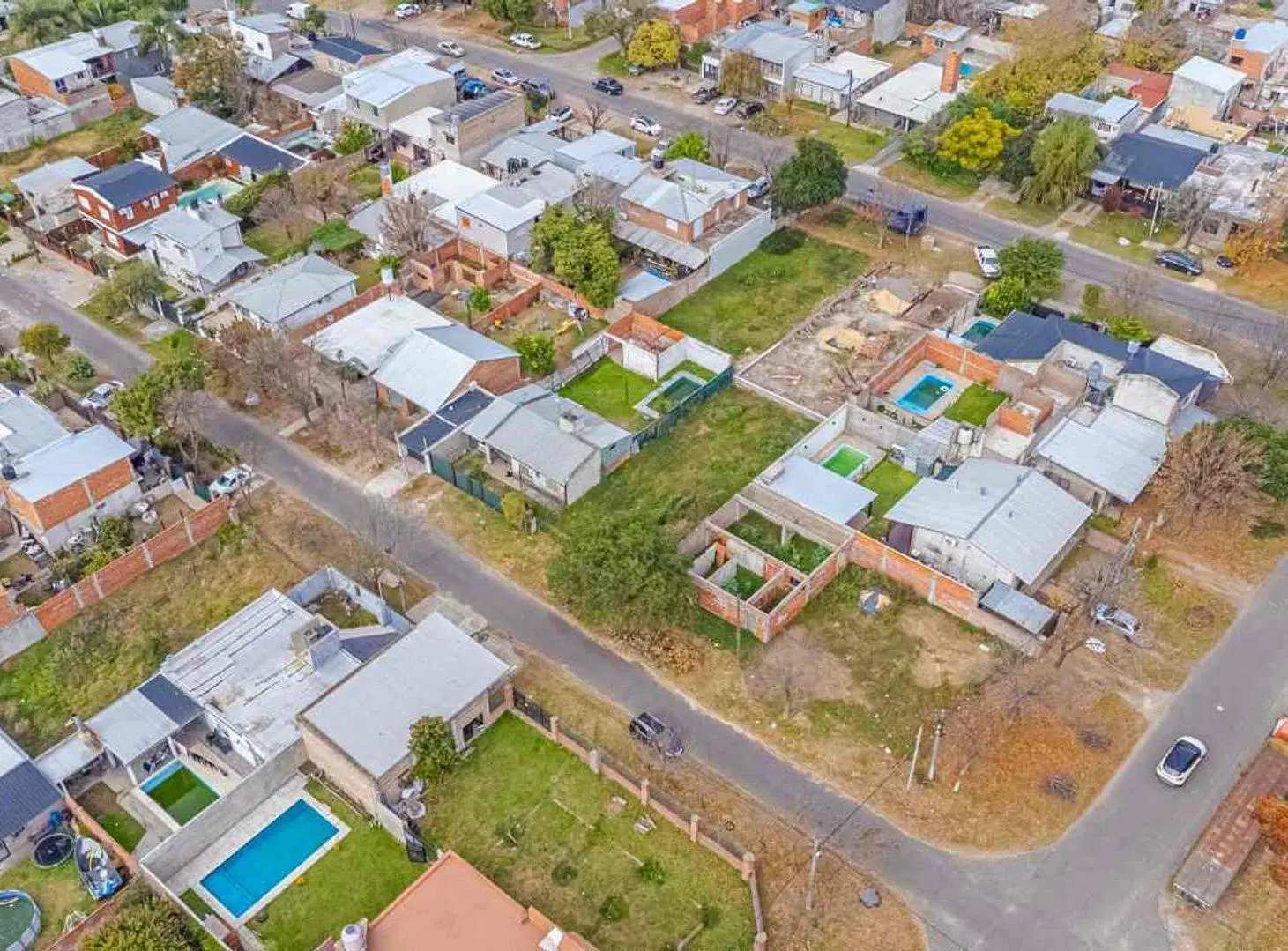 Lote en Venta de 326 m² con todos servicios 8