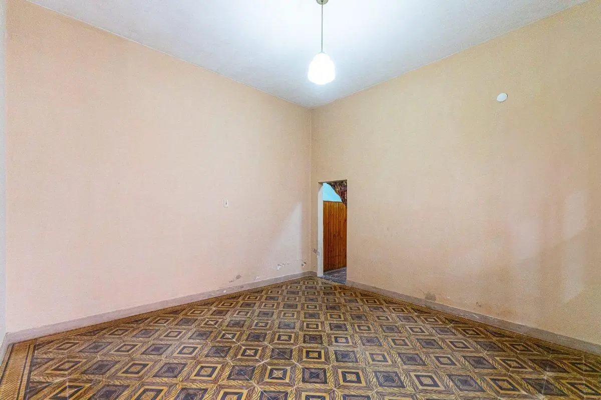 VENTA CASA DOS DORMITORIOS Y COCHERA -  ECHESORTU 8