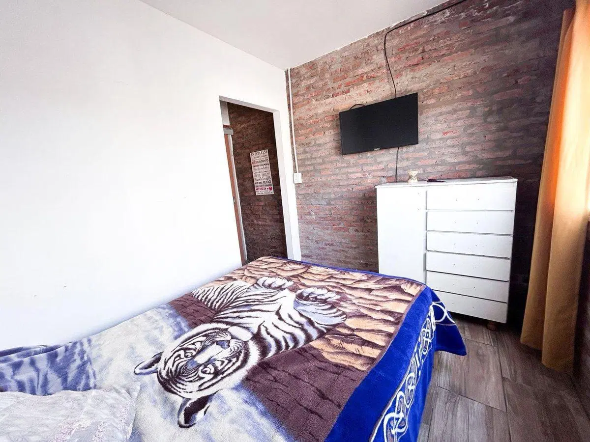CASA 1 DORMITORIO, PILETA-VENTA - ALTOS DE PIÑERO 8