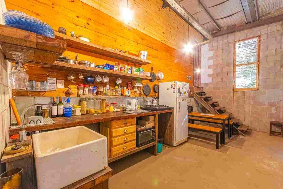 VENTA GALPON Y DEPARTAMENTO-CAPITAN BERMUDEZ 8