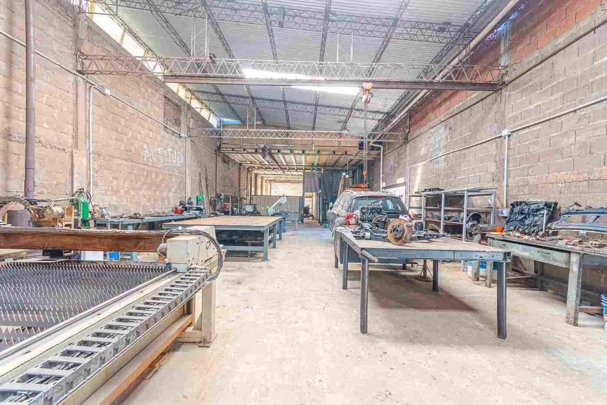 VENTA GALPON Y DEPARTAMENTO-CAPITAN BERMUDEZ 2