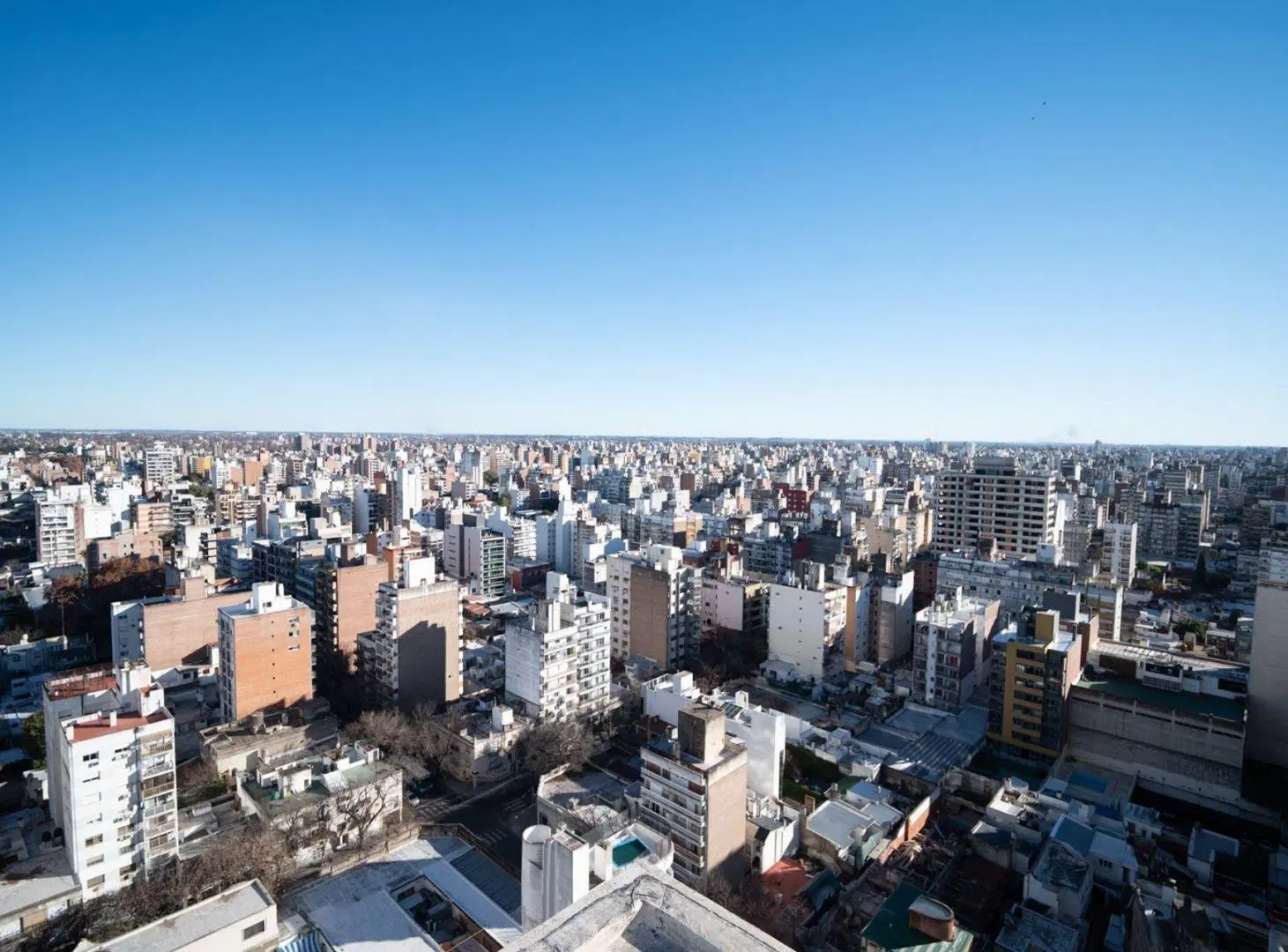 2 Dormitorios con Balcón y SUM con Vista al Río 8