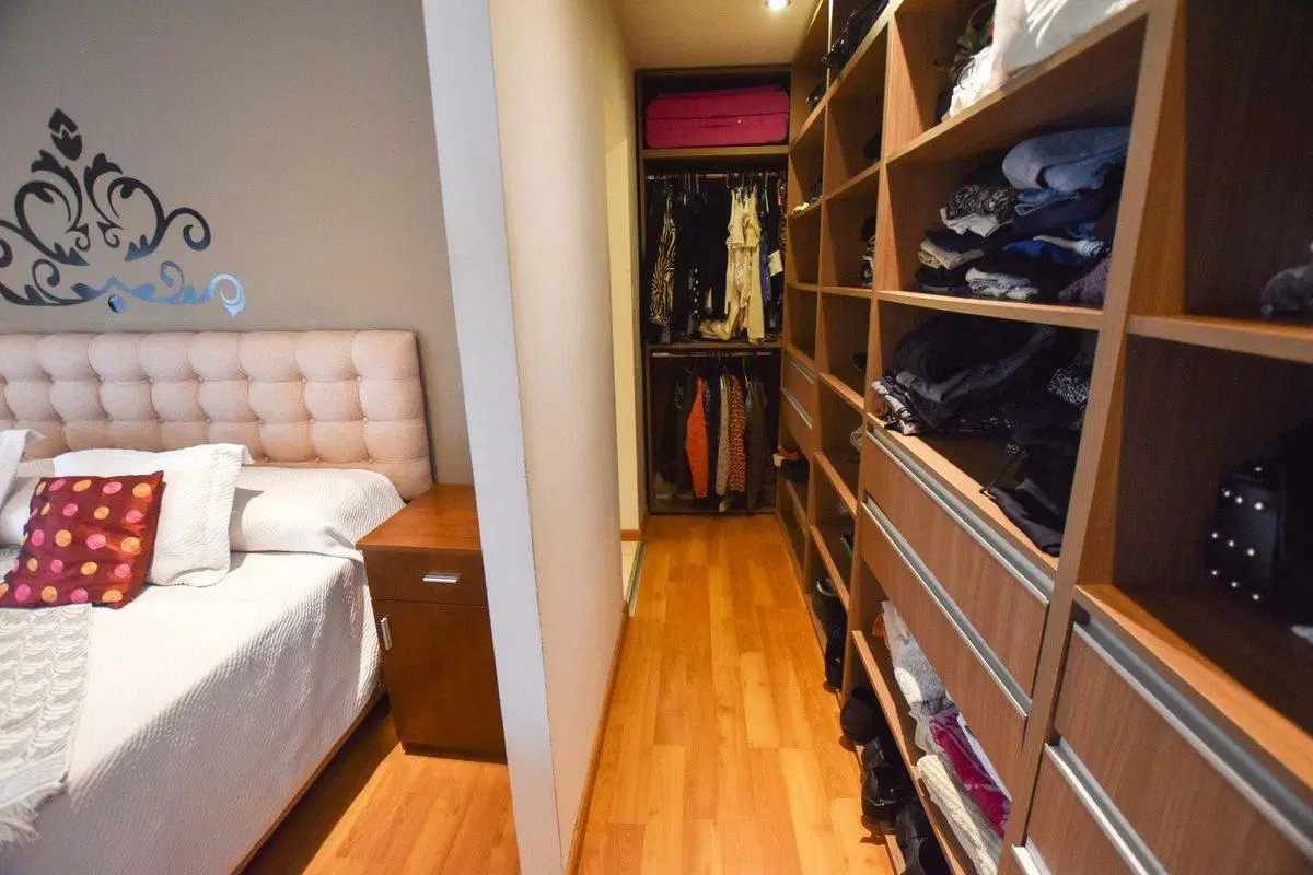 VENTA · FUNES CUATRO DORMITORIOS 8