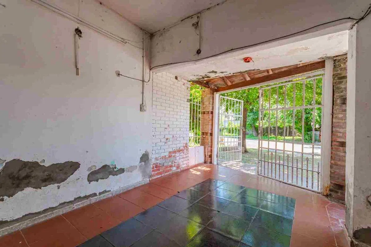 Casa con 2 dormitorios + monoambiente independient 2
