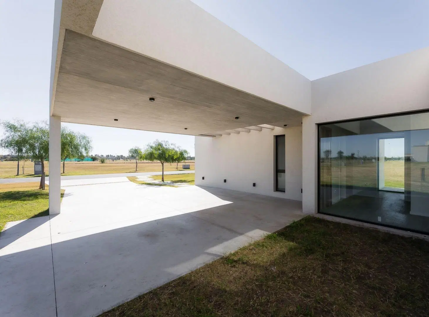 Casa a estrenar en Venta Vida Club de Campo Funes 2