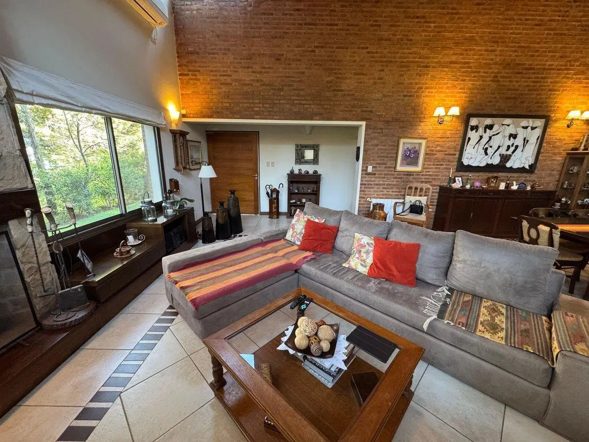 VENTA CASA 4 DORMITORIOS BARRIO CERRADO EL CIELO 8