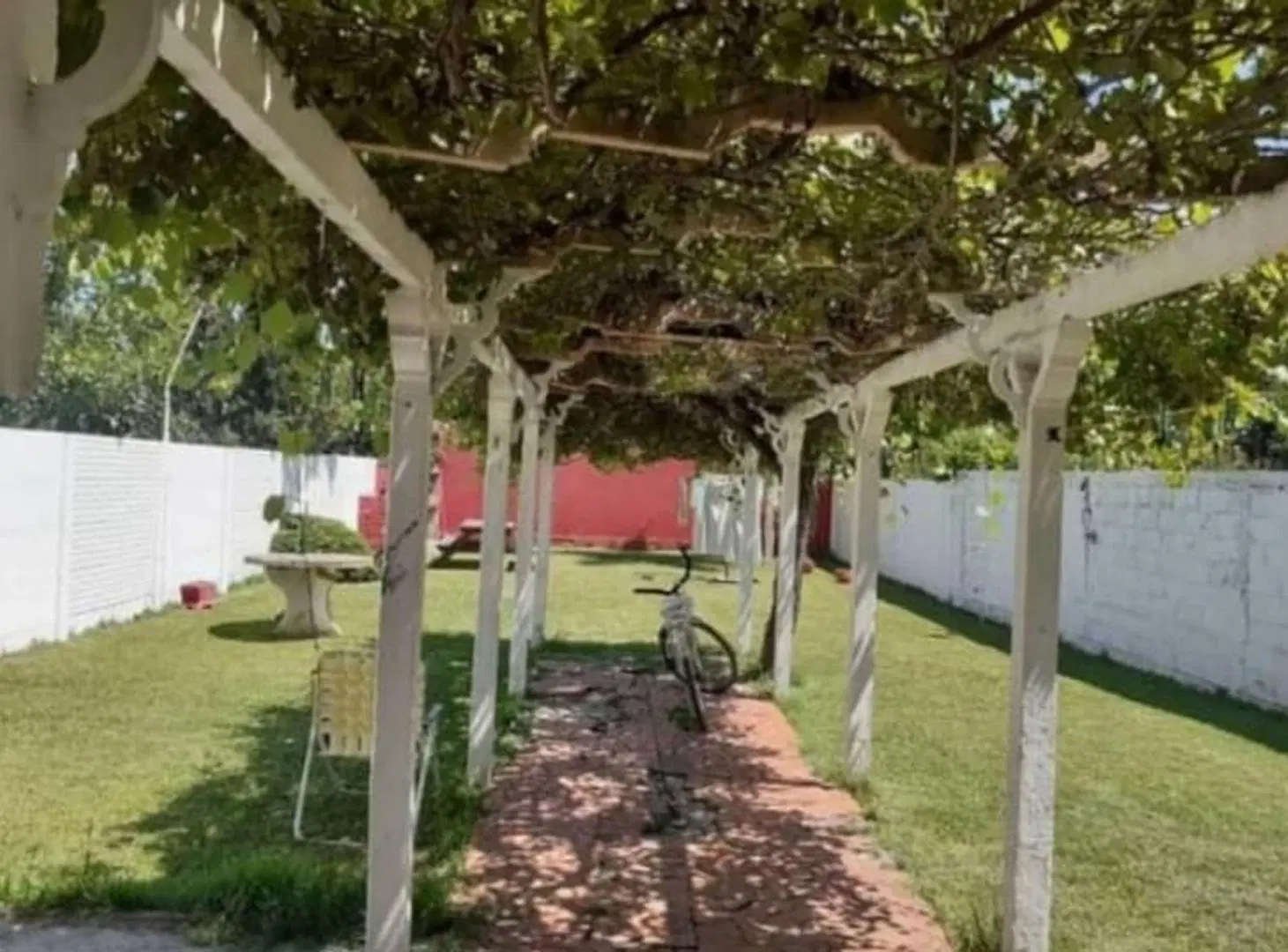 VENTA DE CASA DE 2 DORMITORIOS A RECICLAR EN PEREZ 3