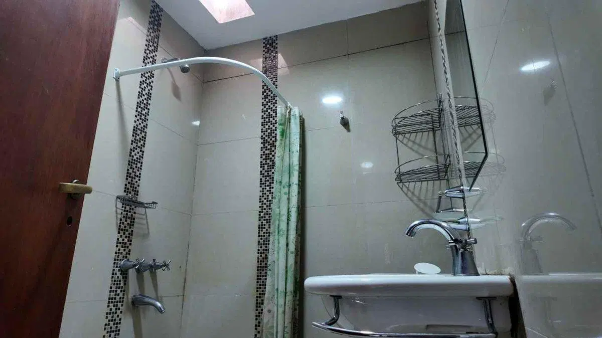 SE VENDE CASA 3 DORMITORIOS LOTE 900M2 (ARBILLA 2) 5
