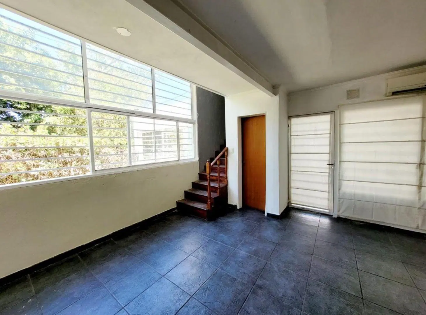 VENTA CASA 3 DORMITORIOS CON PILETA FUNES 4