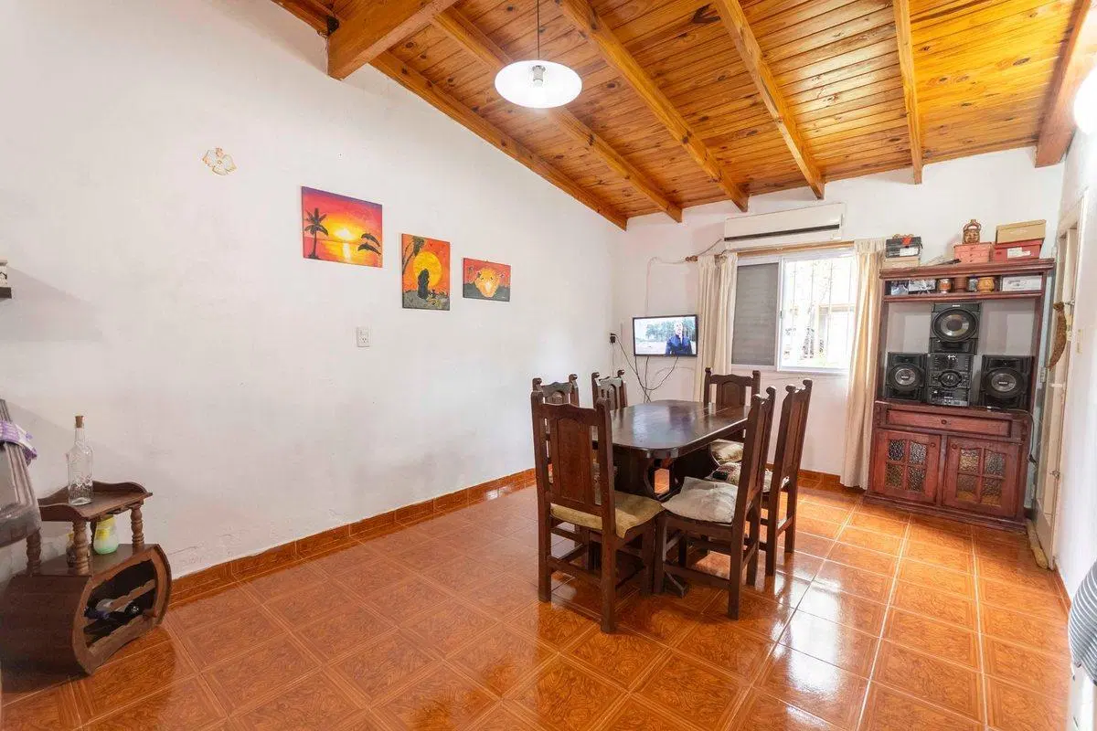 VENTA CASA 1 DORM ROLDÁN VILLA FLORES ACEPTA PERM. 3