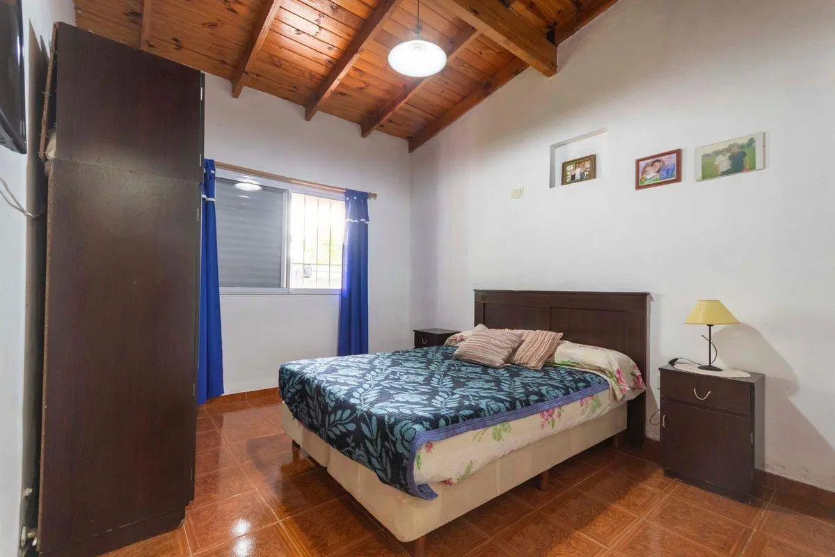 VENTA CASA 1 DORM ROLDÁN VILLA FLORES ACEPTA PERM. 2