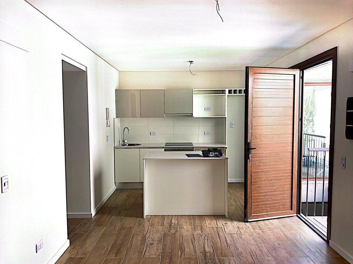 Foto de VENTA DEPARTAMENTO 1 DORMITORIO · ZONA FACULTADES., imagen 2