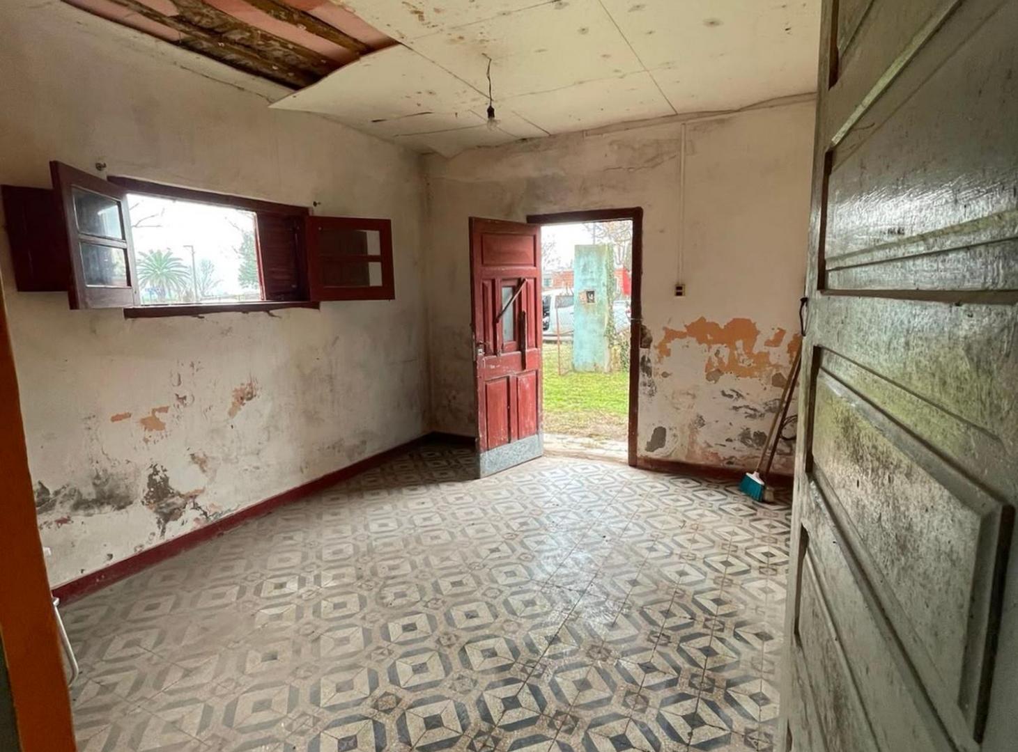 Foto de VENTA TERRENO CON PROPIEDAD A REFACCIONAR, imagen 1