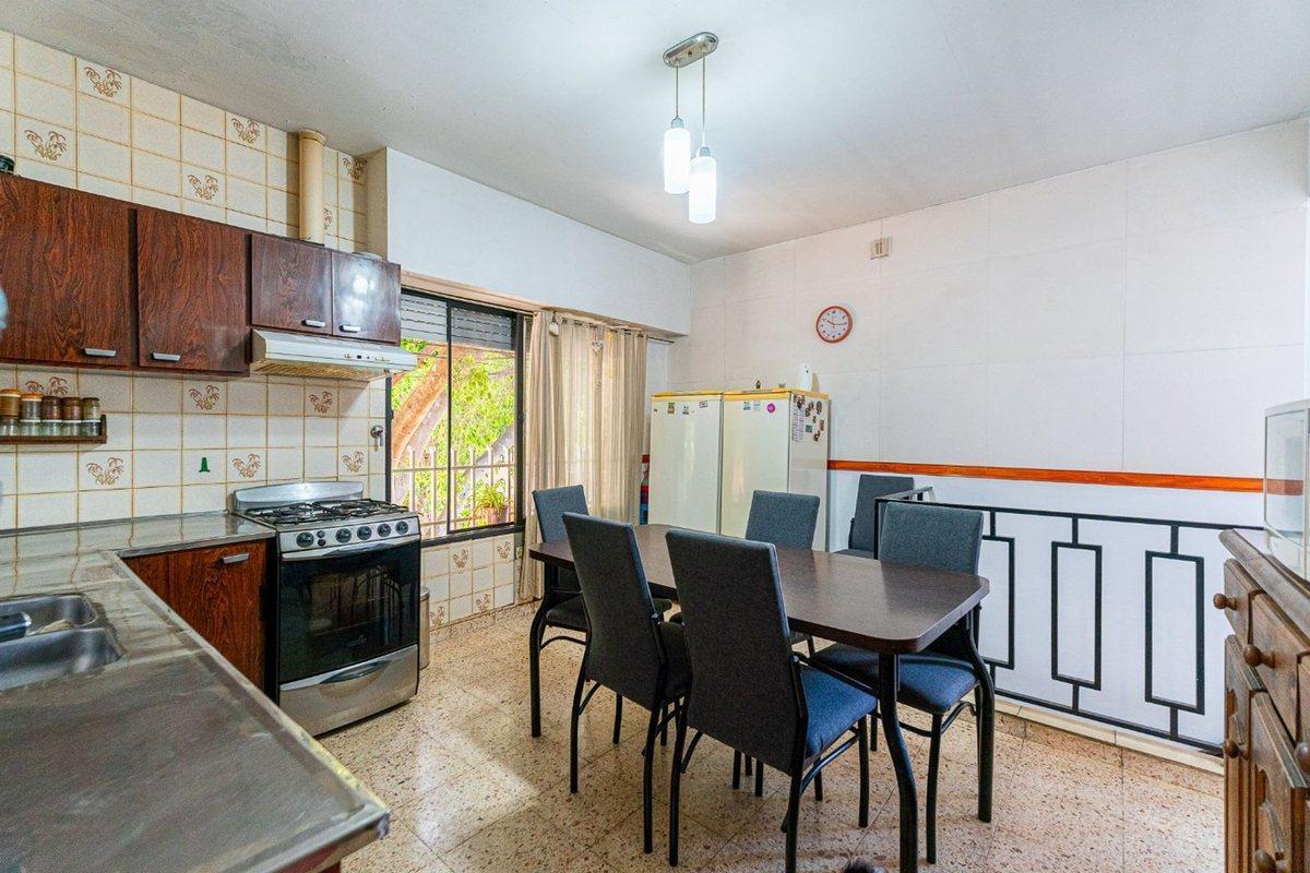 Foto de VENTA CASA PLANTA ALTA DOS DORMITORIOS - ECHESORTU, imagen 5