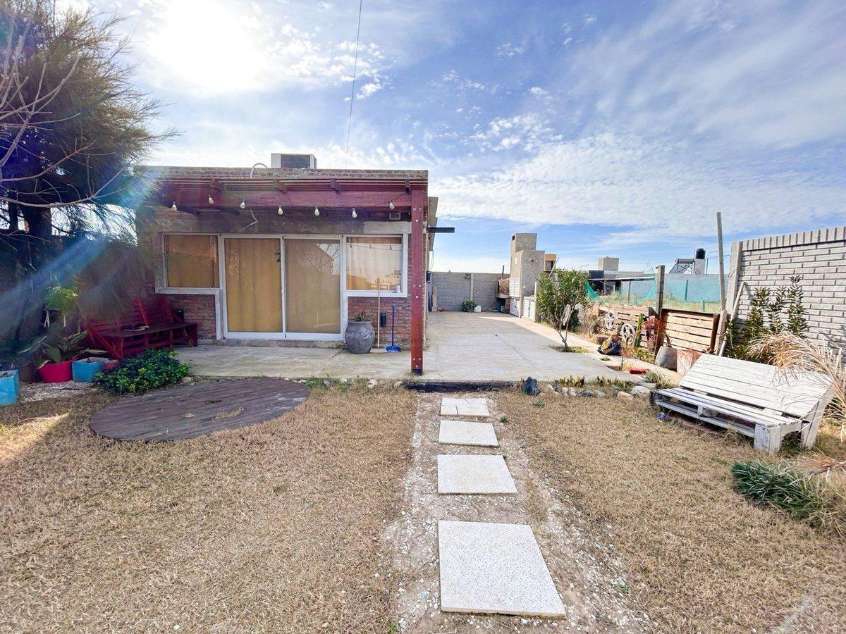 Foto de CASA 1 DORMITORIO, PILETA-VENTA - ALTOS DE PIÑERO, imagen 2
