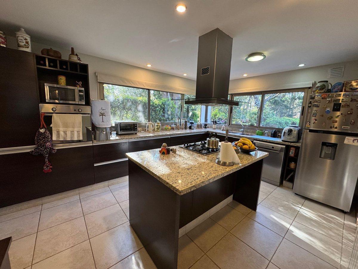Foto de VENTA CASA 4 DORMITORIOS BARRIO CERRADO EL CIELO, imagen 4