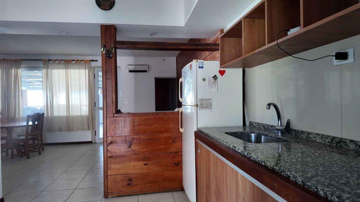 Foto de SE VENDE CASA 3 DORMITORIOS LOTE 900M2 (ARBILLA 2), imagen 3
