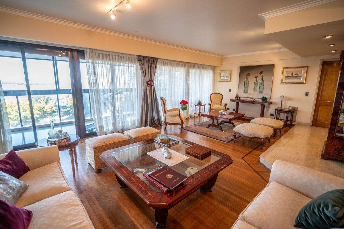 Foto de VENTA DEPTO. 4 DORMITORIOS VISTA AL RIO, imagen 1