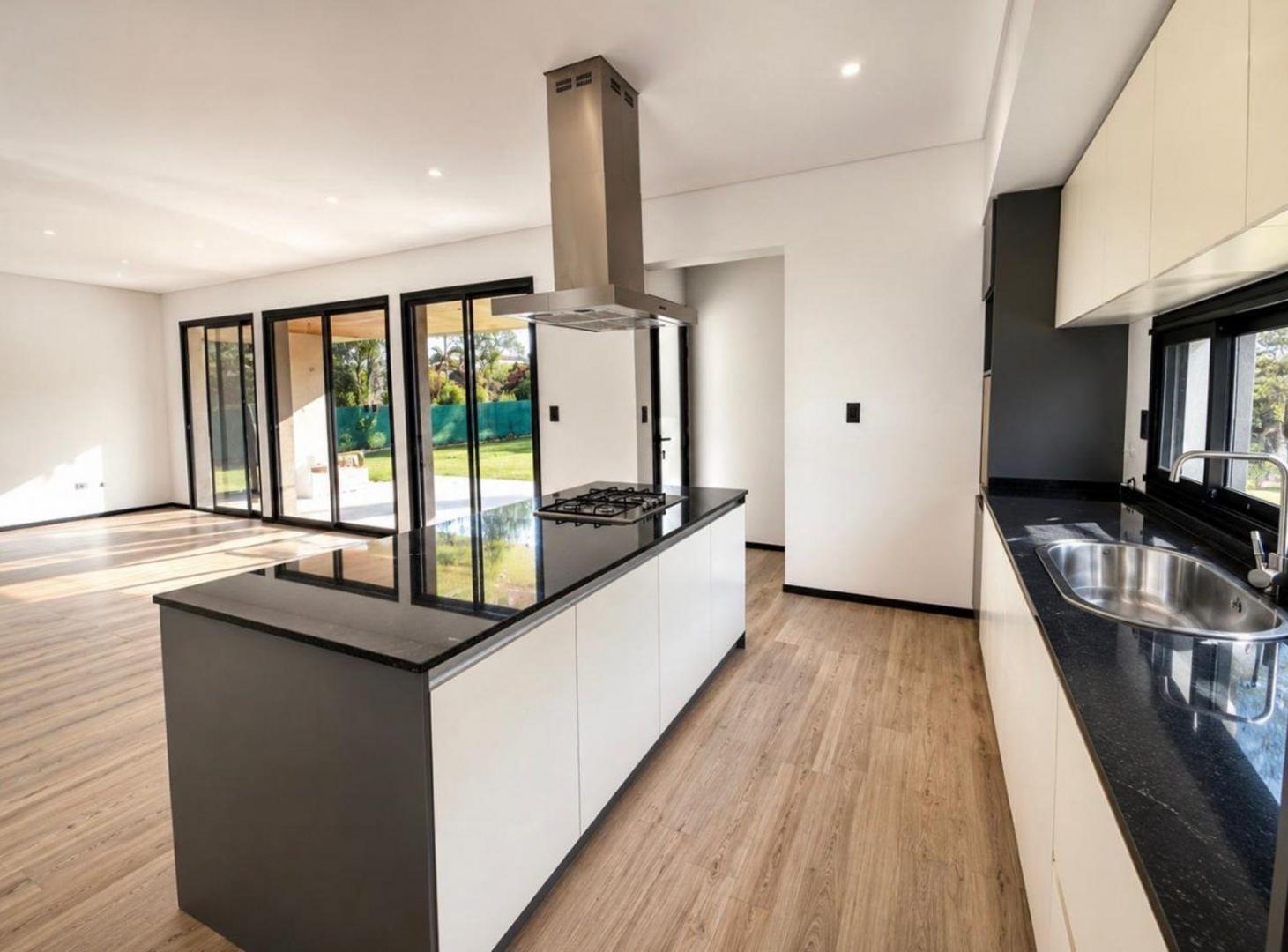 Foto de CASA A ESTRENAR EN VENTA EN "LA ANTONELLA" ZAVALLA, imagen 1