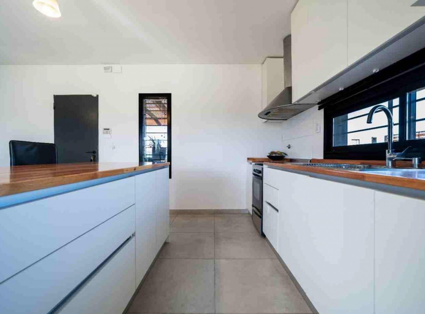 Foto de VENTA CASA EN ESQUINA - DON MATEO- FUNES, imagen 5