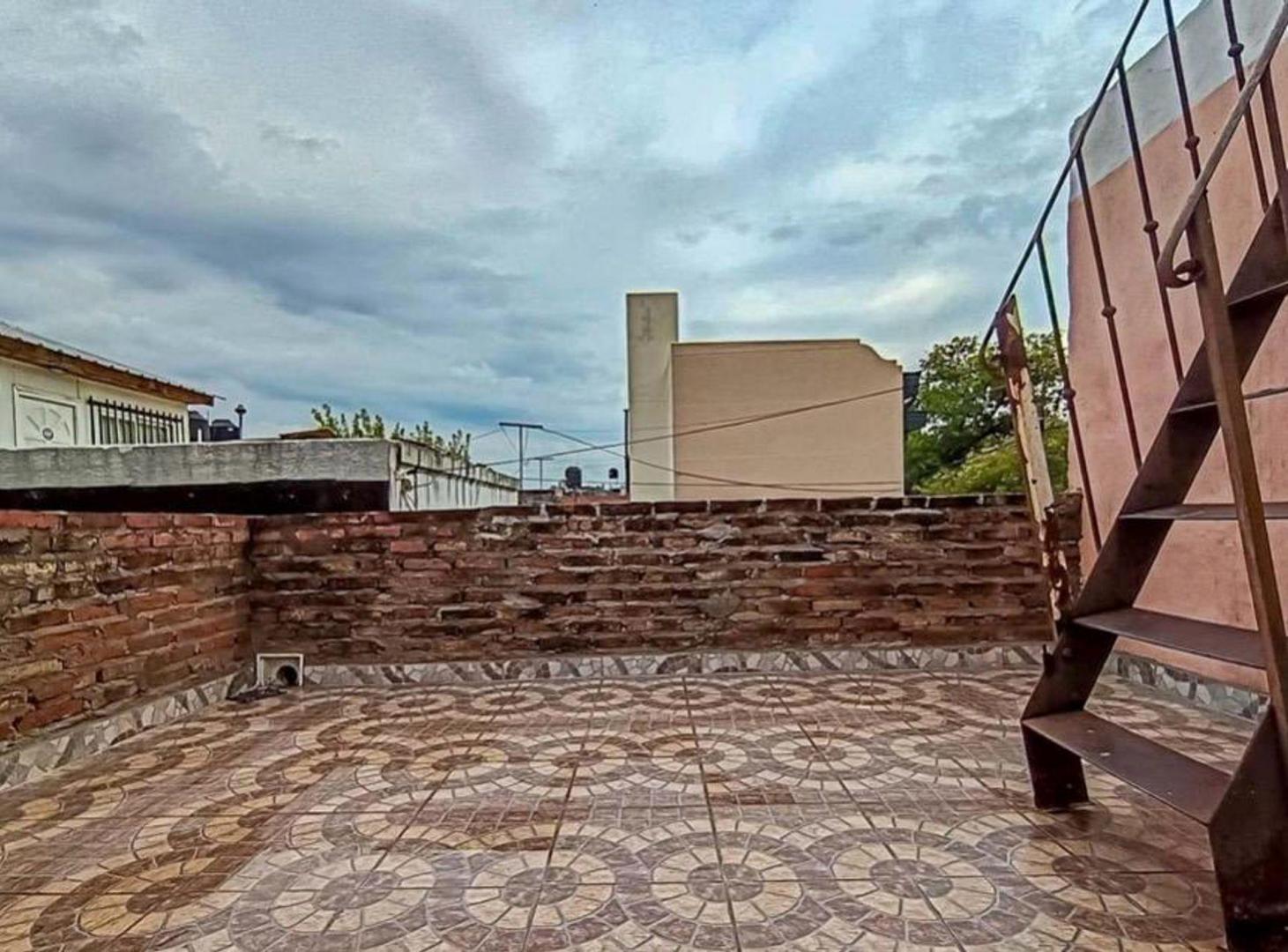 Foto de CASA 2 DORMITORIOS BARRIO AZCUENAGA, imagen 3