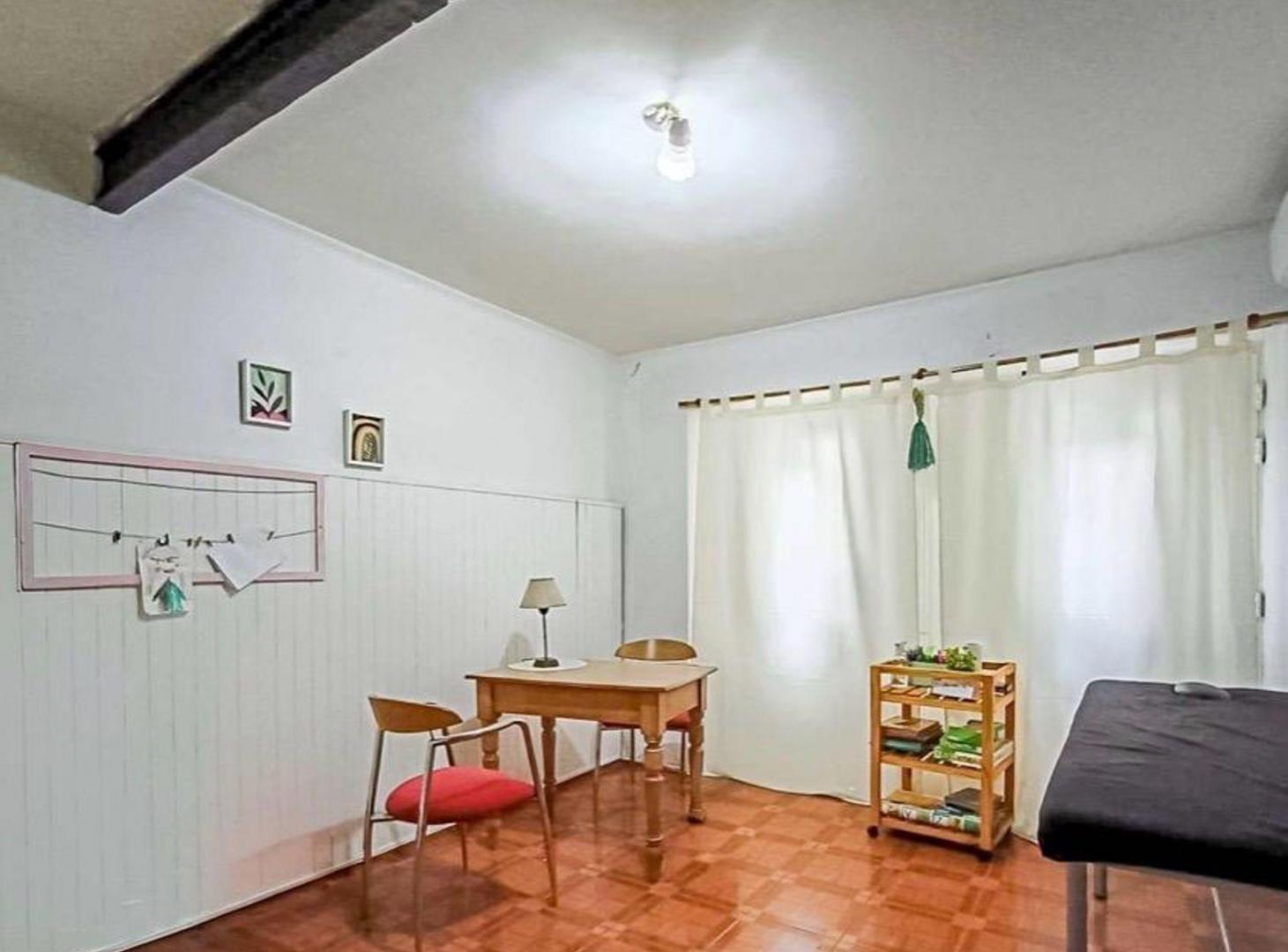 Foto de CASA 2 DORMITORIOS BARRIO AZCUENAGA, imagen 4