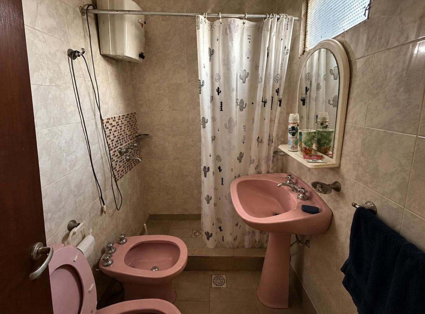 Foto de Casa esquina con pileta sobre terreno de 1.346 mt2, imagen 4
