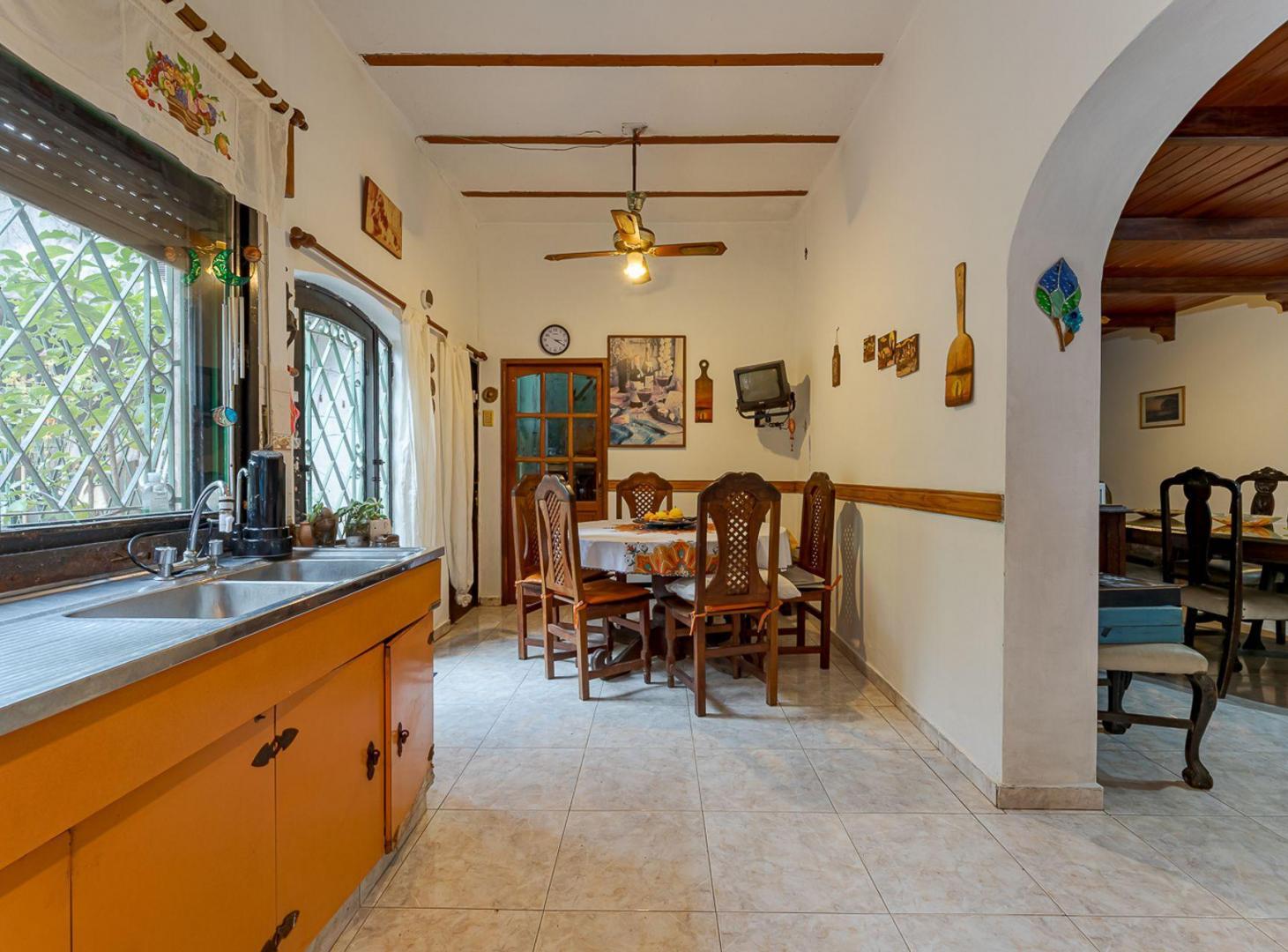 Foto de CASA EN VENTA 4 DORMITORIOS CON PATIO + TERRAZA, imagen 4