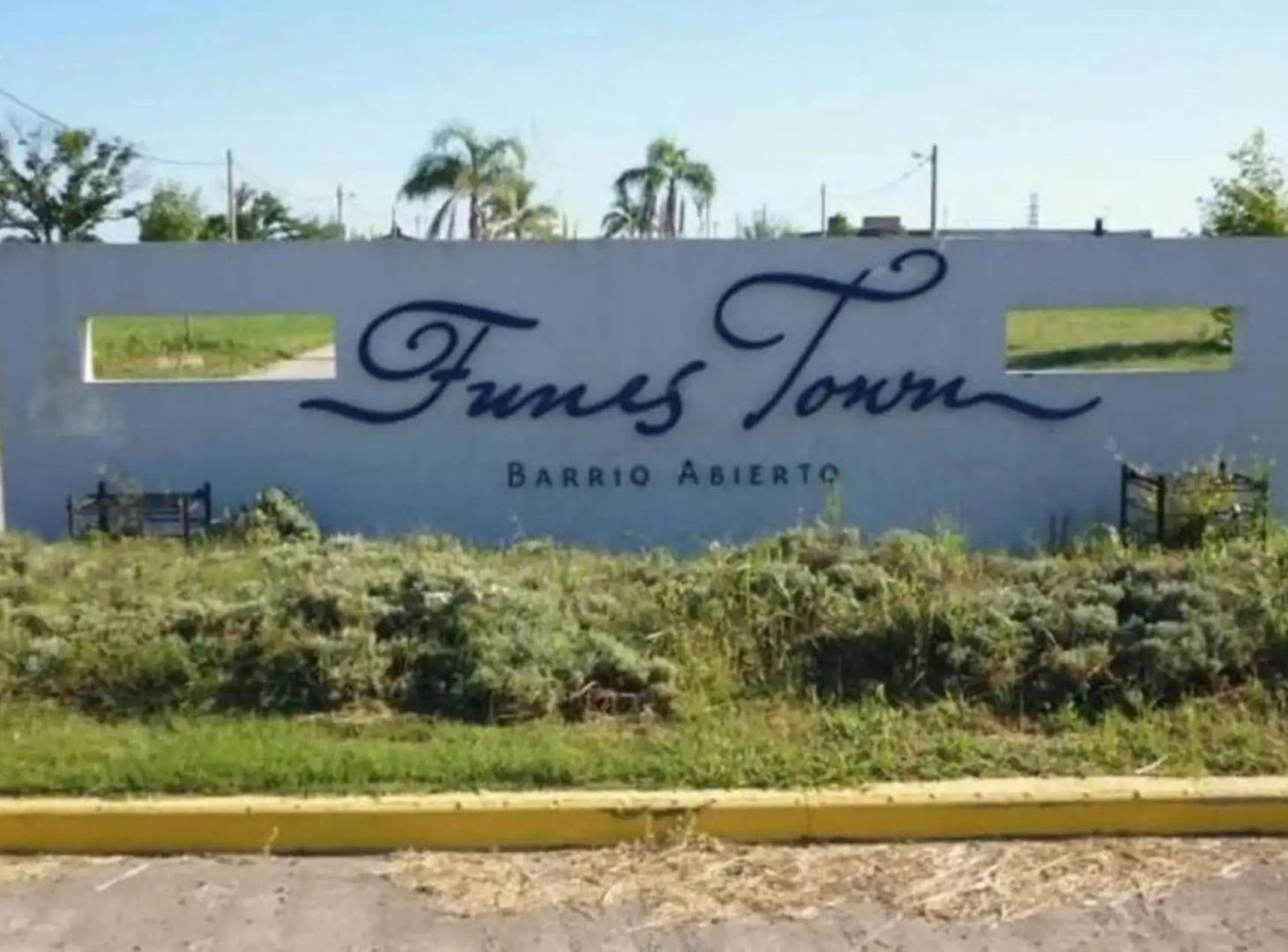 Foto de VENTA TERRENO EN FUNES TOWN, imagen 3