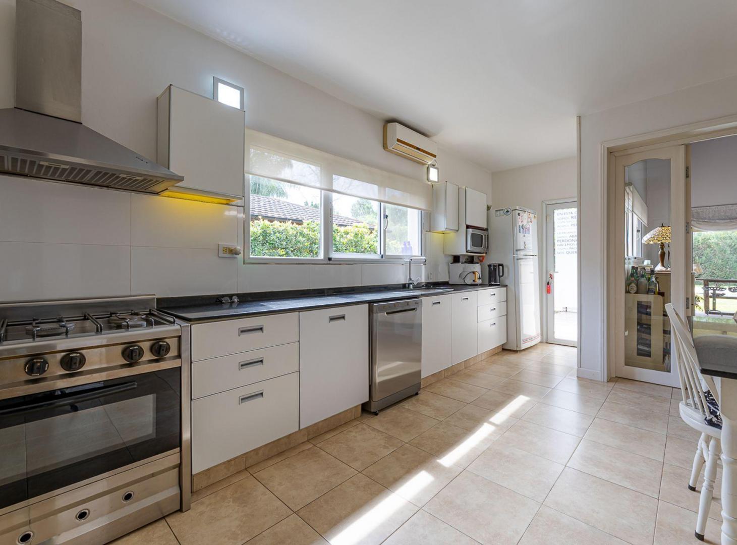 Foto de CASA EN VENTA COUNTRY CADAQUES FUNES, imagen 5