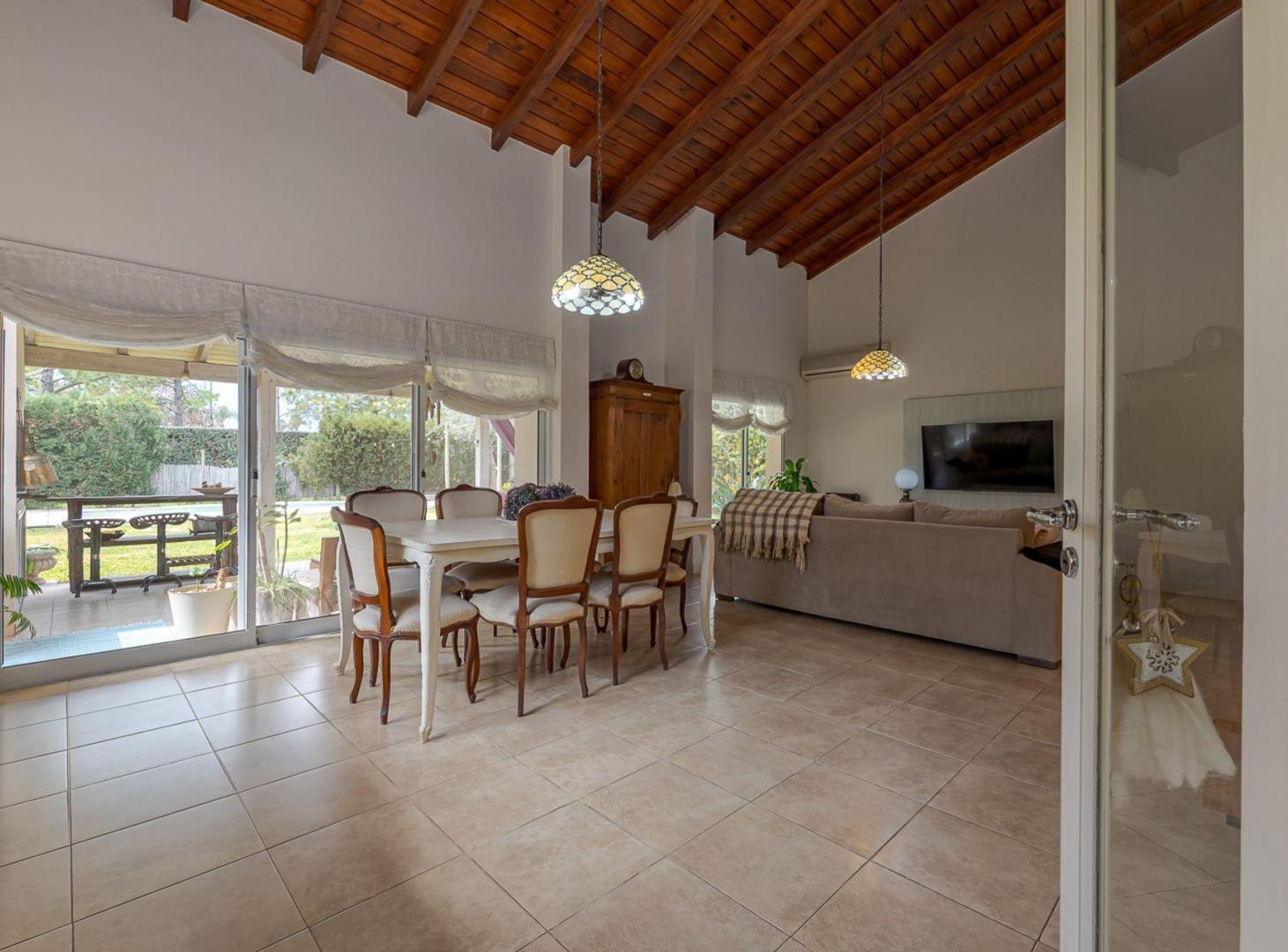 Foto de CASA EN VENTA COUNTRY CADAQUES FUNES, imagen 2