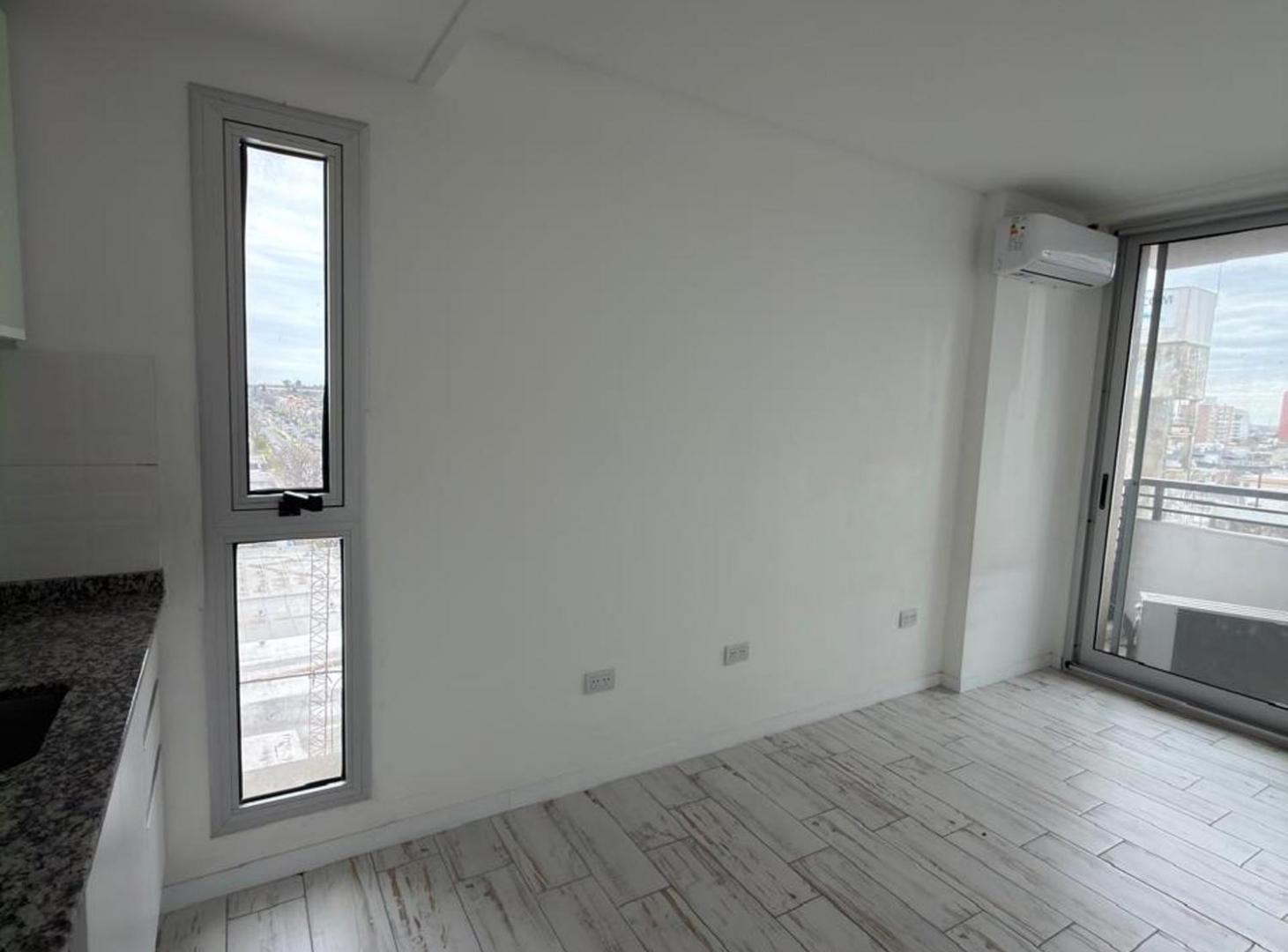 Foto de VENTA MONOAMBIENTE- SAN LORENZO, imagen 2