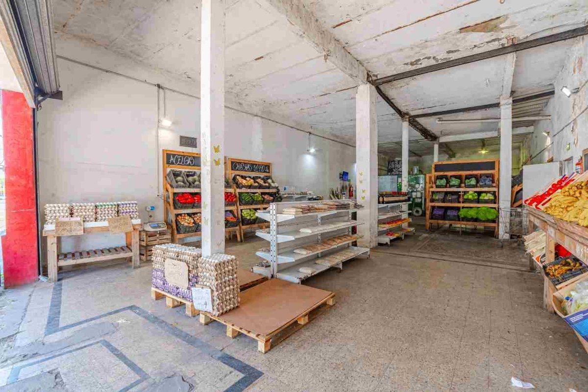 Foto de VENTA DE PROPIEDAD COMERCIAL A REFACCIONAR., imagen 3