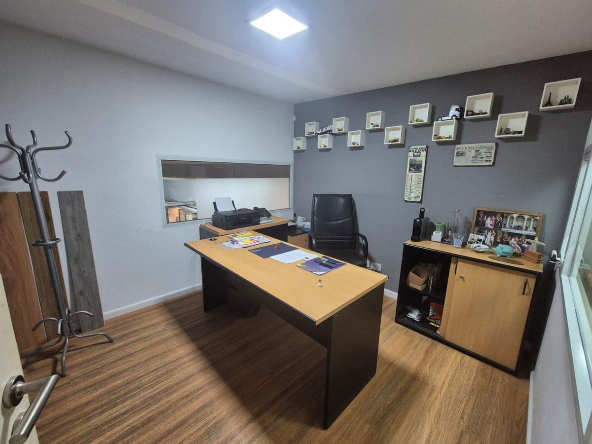 Foto de Alquiler Local y Oficinas 412 mts, imagen 2