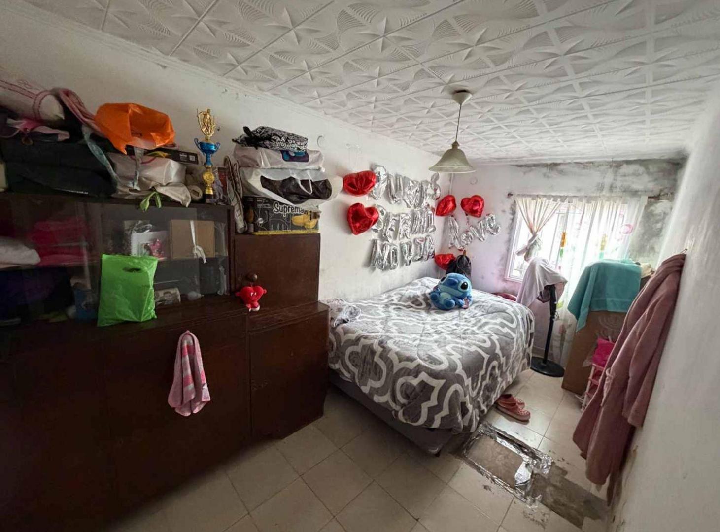 Foto de VENTA CASA 3 DORMITORIOS CON COHERA Y PATIO, imagen 4