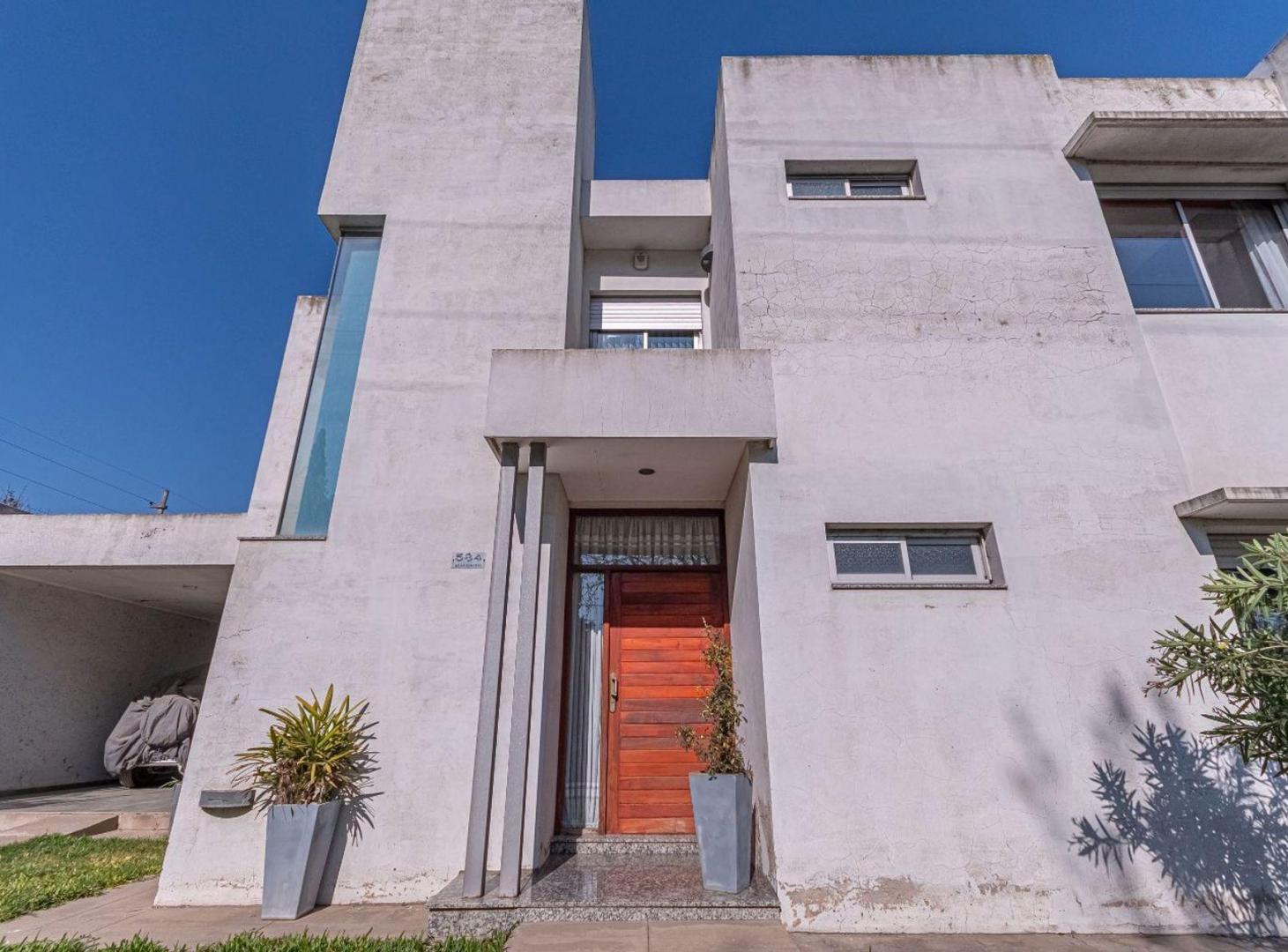 Foto de CASA EN VENTA 3 DORMITORIOS-RICARDONE, imagen 1