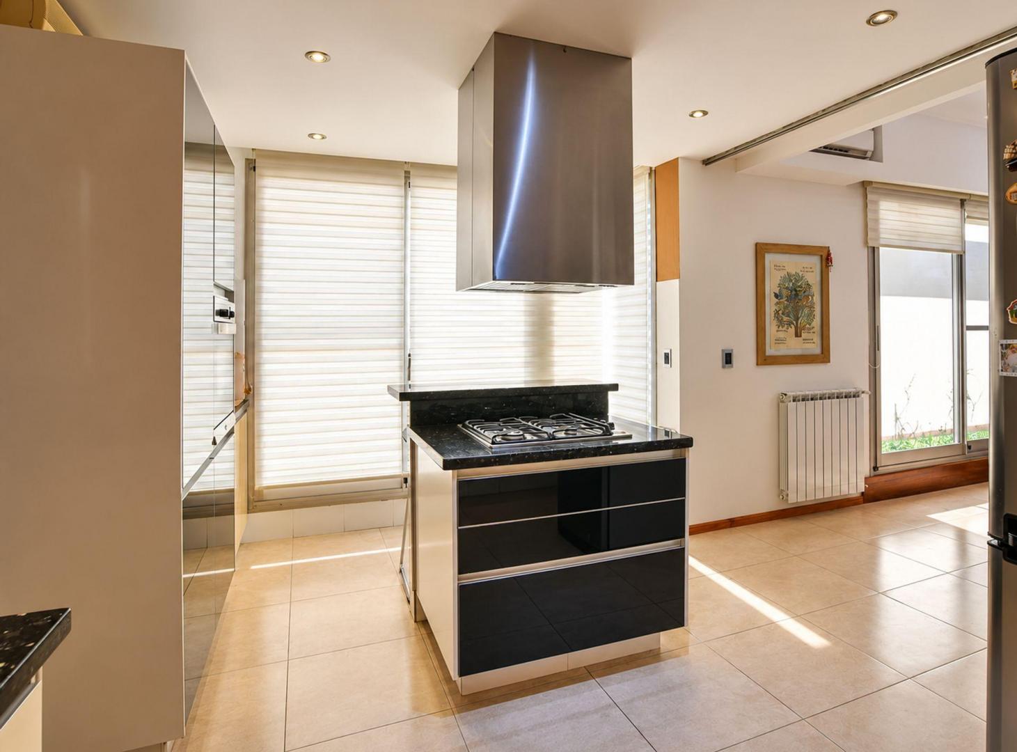 Foto de Casa en venta en Miraflores Barrio Privado – Funes, imagen 2